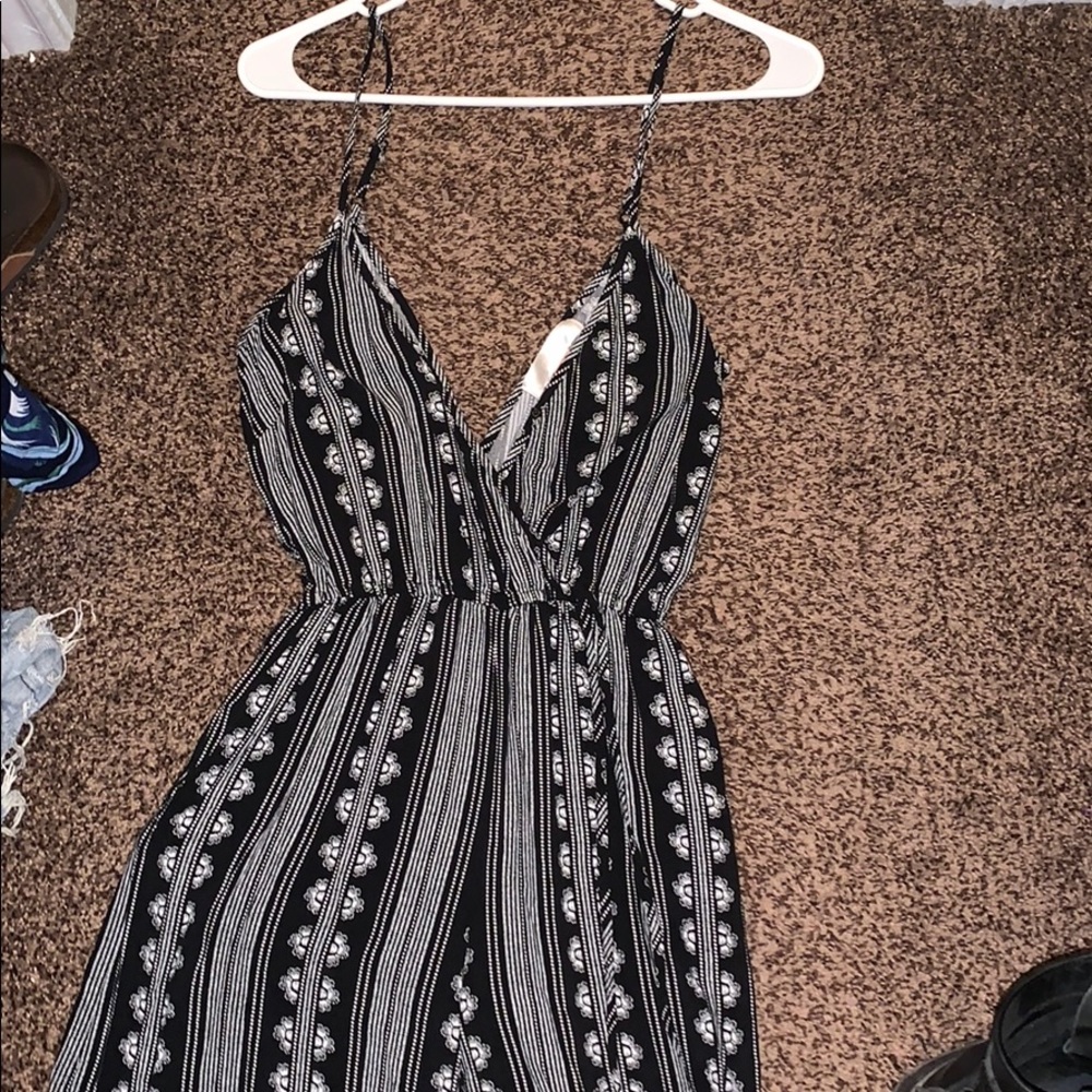 Black and white wide leg pantsuit